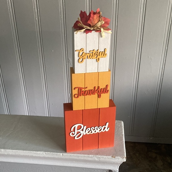NWT-Stunning Grateful Thankful Blessed Triple Stacked Wooden Box Pumpkin Sign 🍁 - Picture 3 of 17
